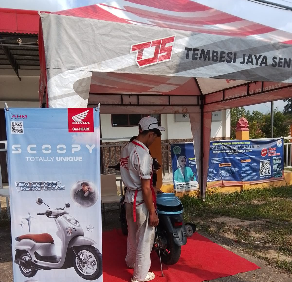Sinsen dan AHM Hadirkan Pos Service AHASS di SMK Binaan Jambi, Siswa TSM Belajar Servis Motor Langsung Standar Industri