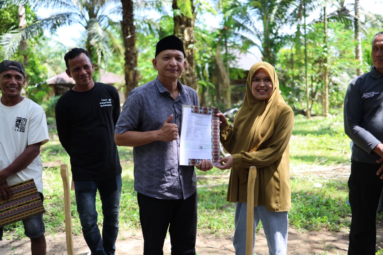 Pemkab Aceh Timur Pulihkan 411 Hektare Kebun Sawit Rakyat Terdampak Banjir, 350 Petani Binaan Dapat Bantuan