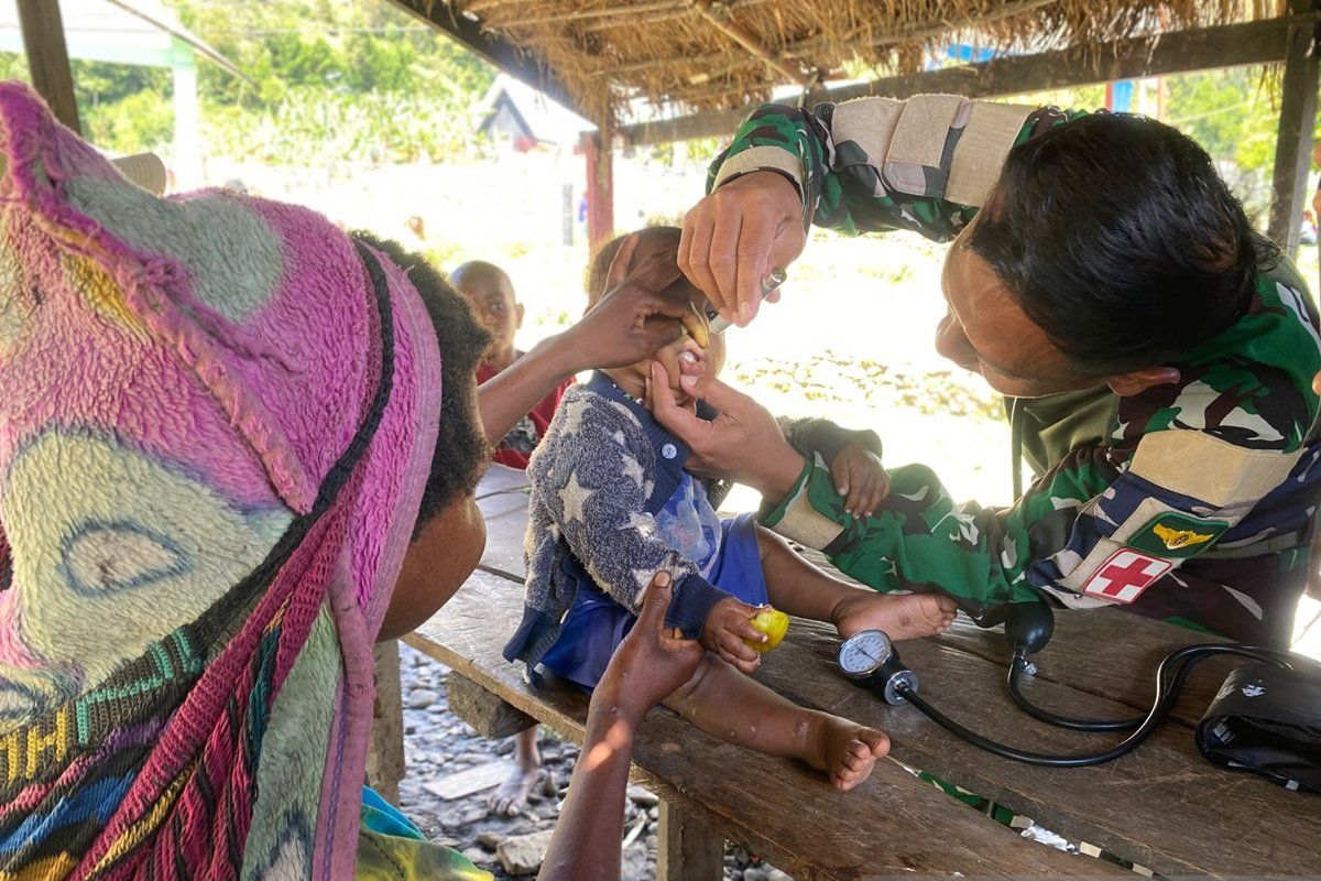 Satgas Pamtas Yonif 511/DY Gelar Layanan Kesehatan Terpadu di Distrik Kanggime, Tolikara
