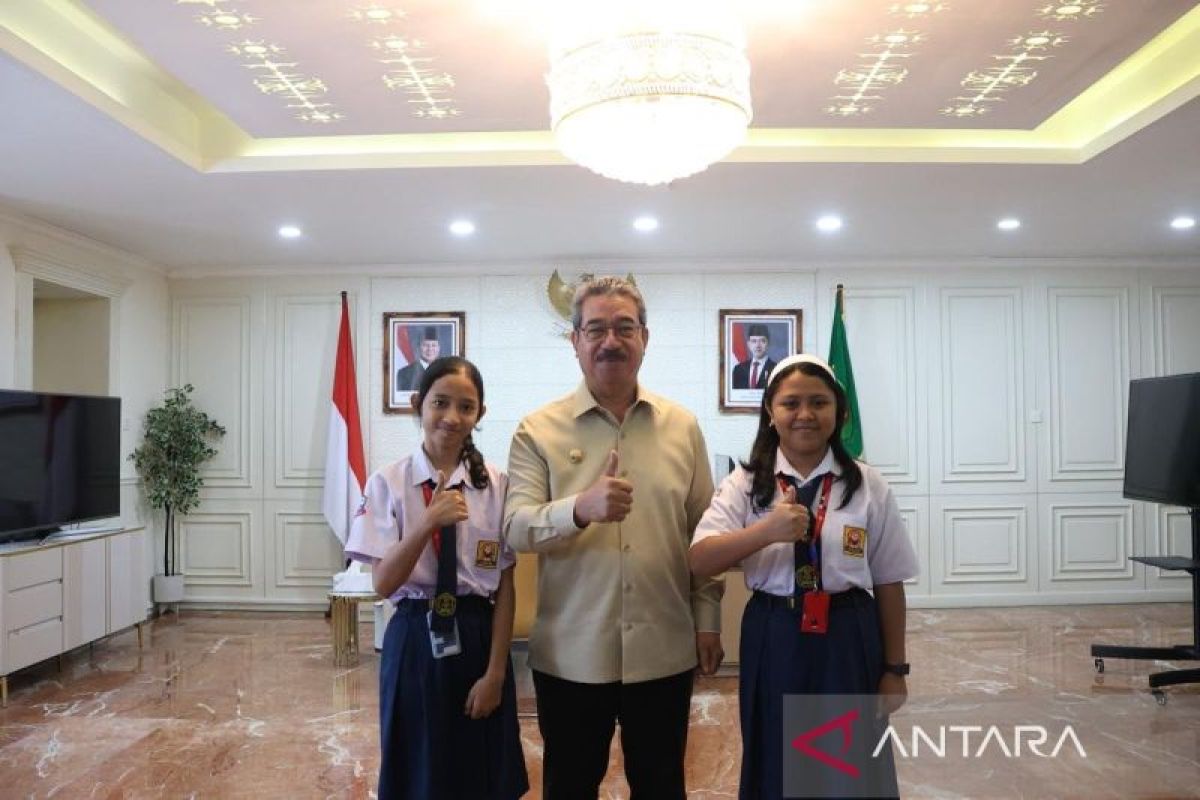Dua Siswi SMP Kalam Kudus Ambon Wakili Maluku di OPSI Tingkat Nasional Bidang IPS