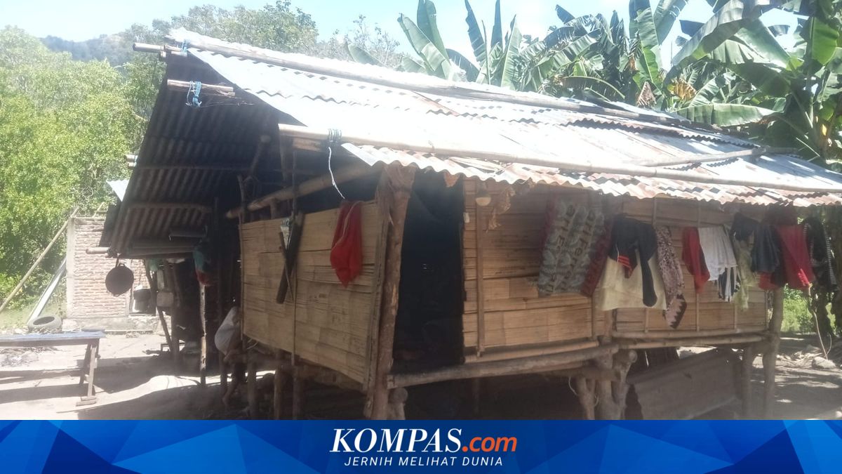 Bupati Sikka Prioritaskan Keluarga Ekstrem Miskin di Reroroja yang Tinggal di Gubuk Reyot Tanpa Listrik