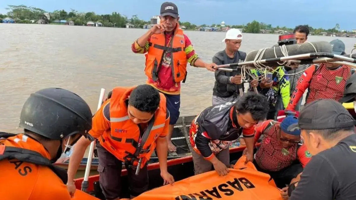 Pria di Kapuas Ditemukan Meninggal Mengapung 3 Kilometer dari Perahunya, Sempat Hilang Sejak Dini Hari
