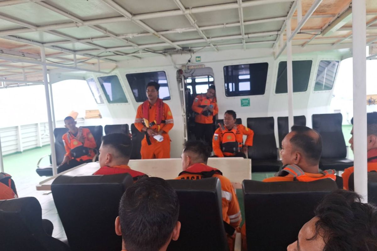 KN SAR Purworejo 101 Bertolak ke Banjarmasin Bantu Cari 83 Korban KM Virgo Transport 8