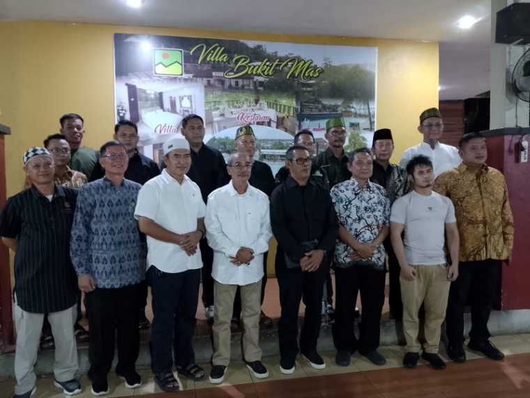 8 Sultan dan Raja se-Kalimantan Barat Hadiri Pengukuhan Yayasan Trah Kesultanan di Singkawang, MABM Sebut Dorong Ekonomi Daerah