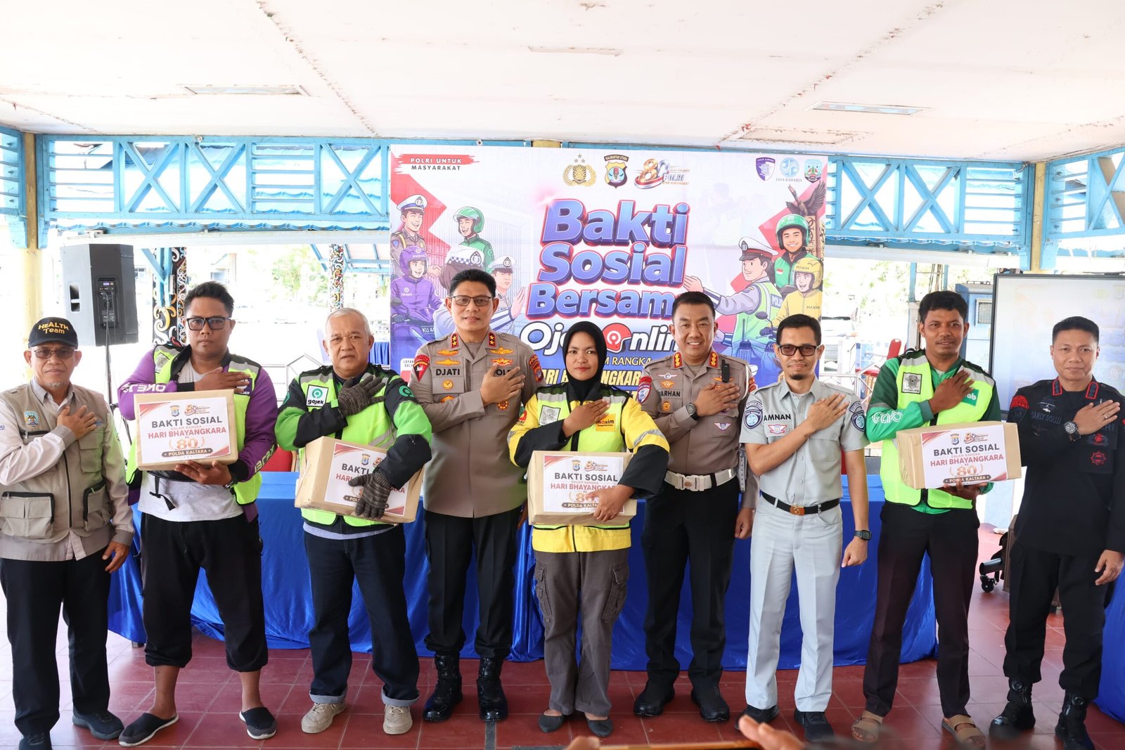 Kapolda Kaltara Turun ke Lapangan Temui Ratusan Ojol di Tanjung Selor, Hadirkan Cek Kesehatan Gratis hingga Paket Sembako