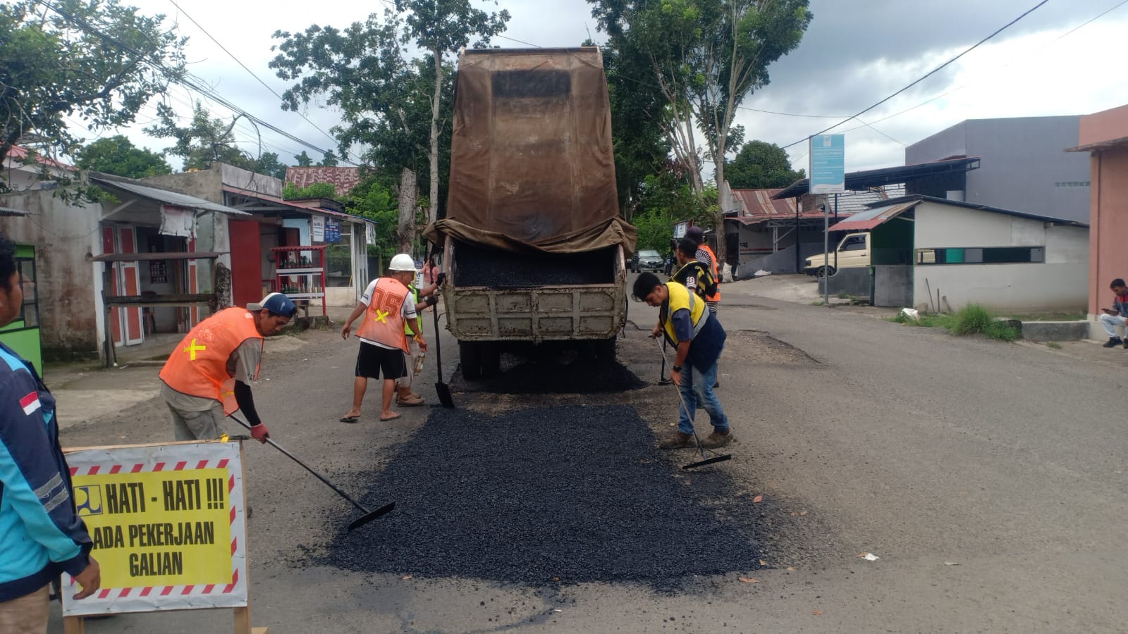 Pemerintahan The Winner Mulai Benahi Jalan Zakaria Imban Kotamobagu, 1,2 Kilometer Dikerjakan Bertahap