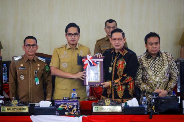 Wali Kota Medan Beberkan Strategi APBD 2025: Tanpa Utang Baru, Rp 255 Miliar untuk Banjir, dan Digitalisasi PAD