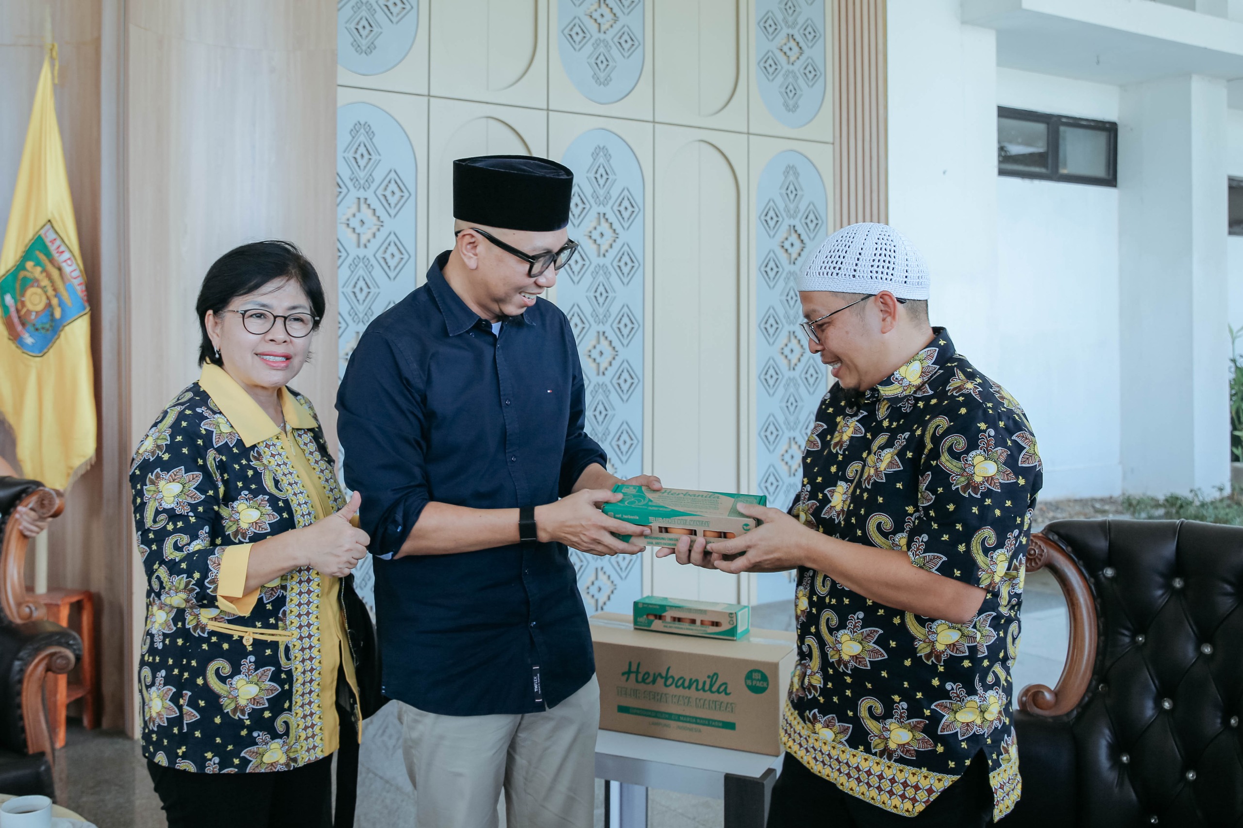 Pemprov Lampung dan Pinsar Petelur Sepakati Empat Pilar Penguatan Ekosistem Telur, Serap Produksi Peternak Lokal untuk MBG