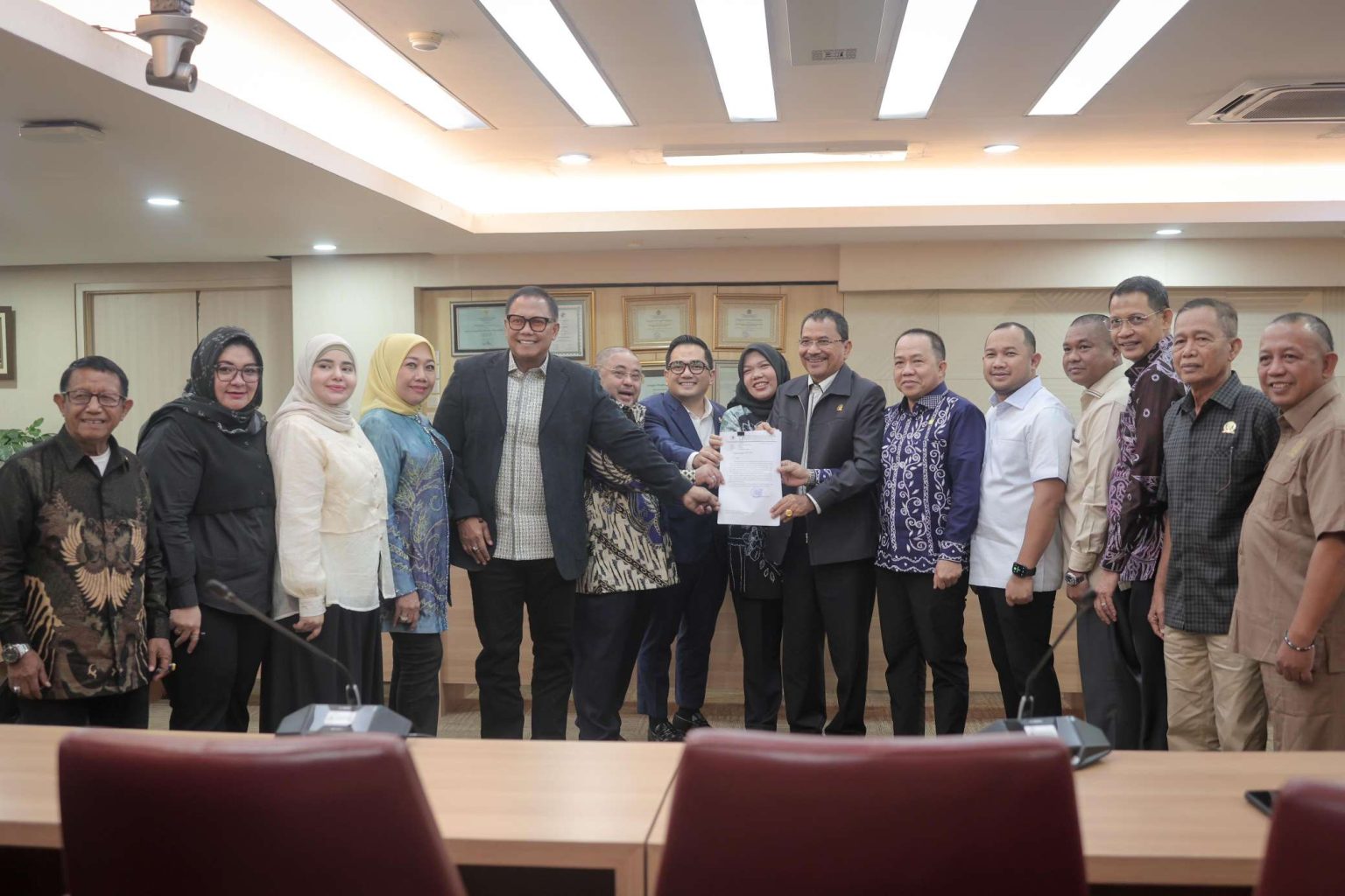 DPRD Kalsel Temui DPR RI di Senayan, Bawa Aspirasi Mahasiswa Soal Makan Bergizi hingga Daya Beli Masyarakat