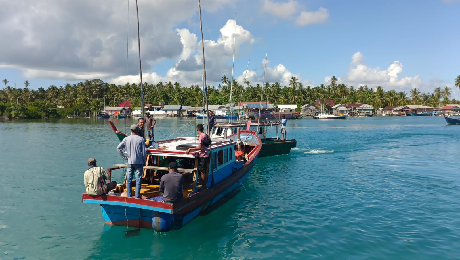 30 Kapal Pompong Nelayan Subi Dikerahkan Cari Arif yang Hilang di Perairan Natuna, SAR Perluas Area 222 Mil Laut