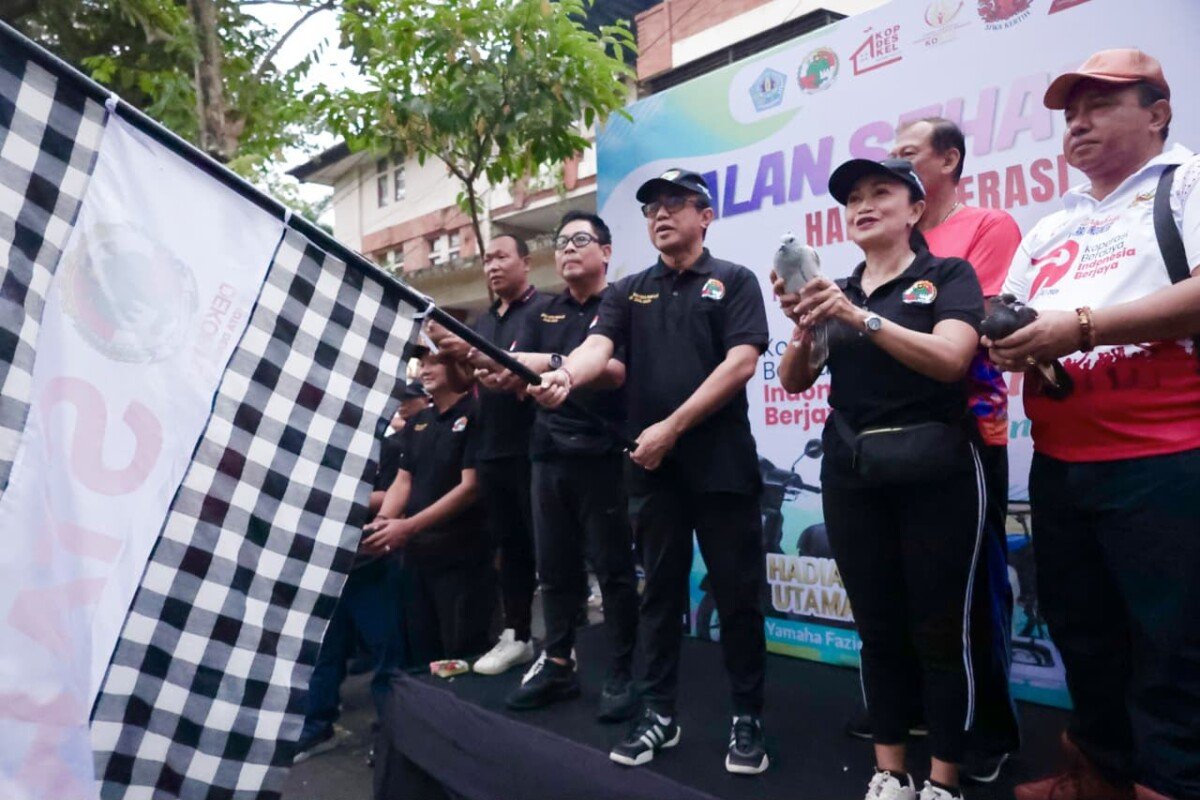 Wali Kota Denpasar Lepas Ribuan Peserta Jalan Sehat HUT ke-79 Koperasi, Dorong Koperasi Modern dan Berdaya