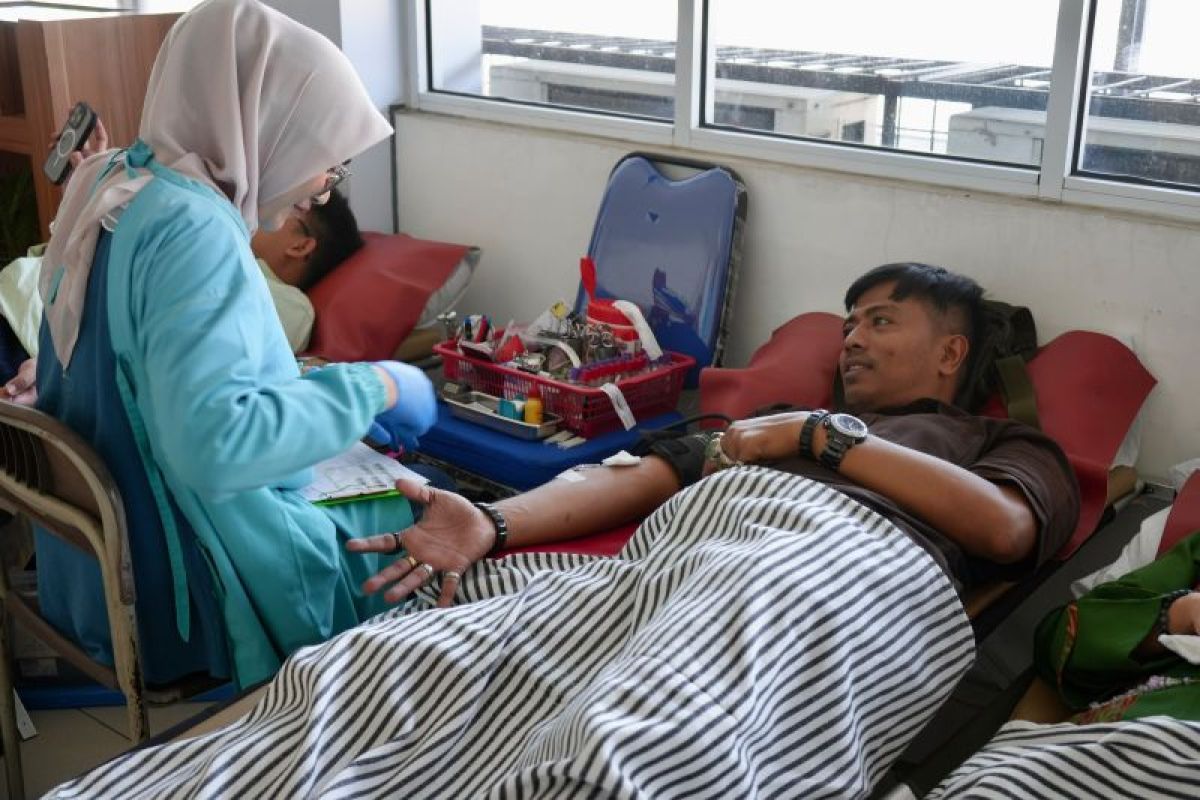 KAI Divre II Sumbar Kumpulkan 38 Kantong Darah di Stasiun Padang Jelang HUT ke-81