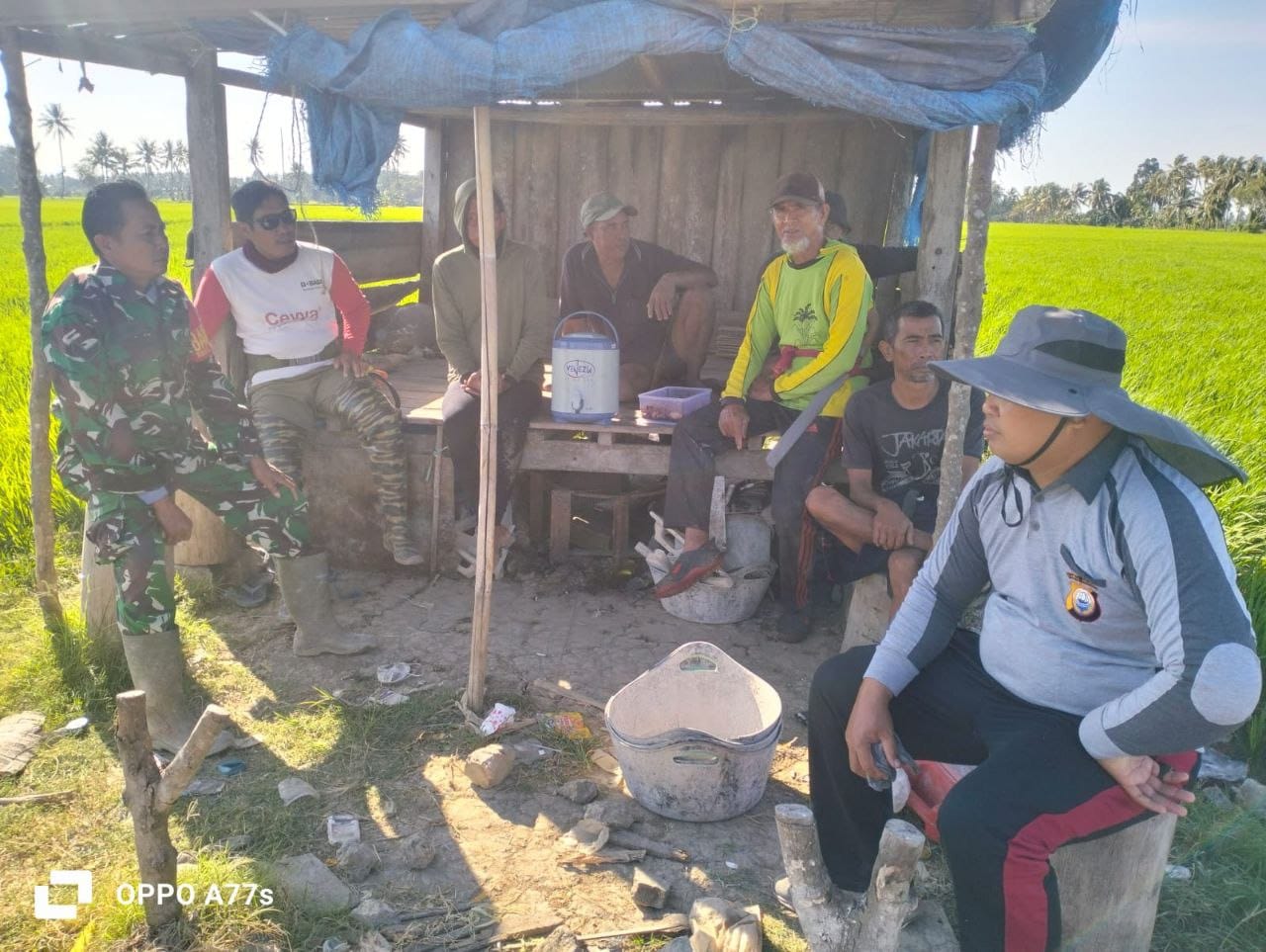 Babinsa Koramil 1404-05 Patampanua Serap Aspirasi Petani Pinrang, Bahas Kendala Pupuk hingga Hama