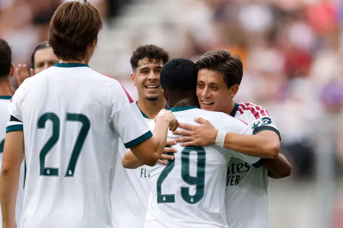 Real Madrid vs Fiorentina Imbang 2-2 di Laga Uji Coba, Dua Gol Keunggulan Los Blancos Buyar di Babak Kedua