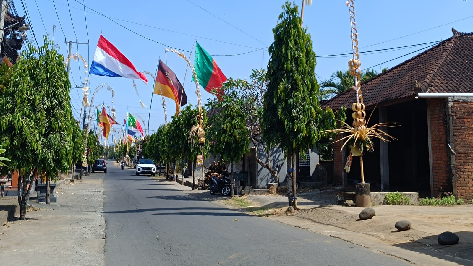 Bendera Negara Peserta Piala Dunia 2026 Hiasi Banjar Kebon Tabanan, Pemuda Jadi Motor Gotong Royong
