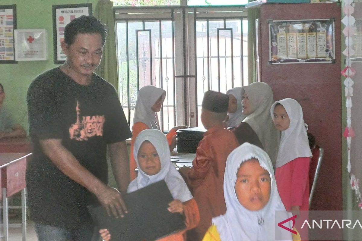 Pemkot Tanjungpinang Beri Dispensasi ASN Antar Anak di Hari Pertama Sekolah, Wali Kota: Peran Ayah Penting untuk Tumbuh Kembang