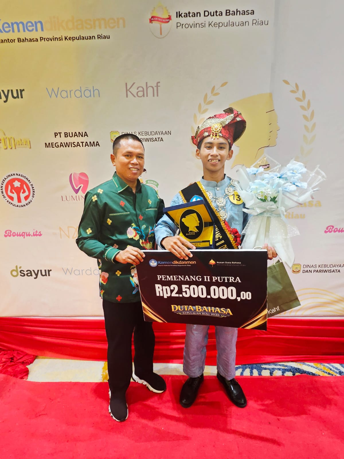 Andi Ampa Djaya, Mahasiswa UMRAH Asal Wajo, Raih Juara II Duta Bahasa Kepri 2026, Dibela KKSS