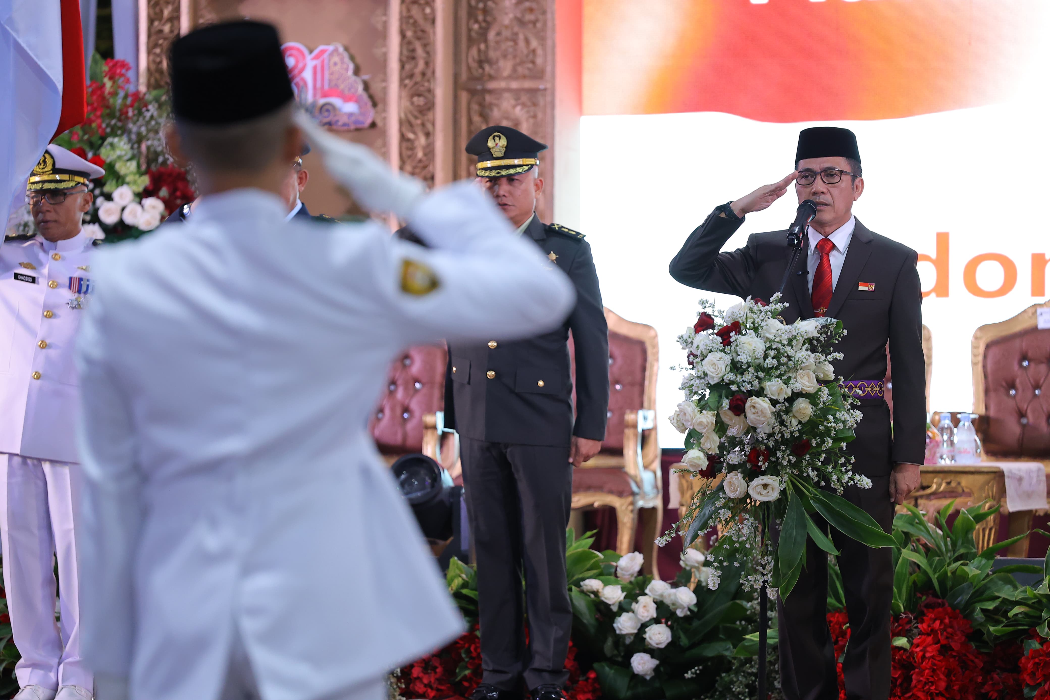 Malam Pengukuhan Paskibraka Kota Palembang 2026: Ratu Dewa Titipkan Pesan Penting untuk 45 Anggota