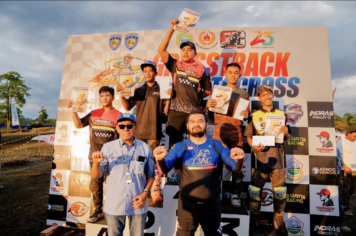 Pembalap Nasional Mario Salontahe Sapu Bersih Empat Kelas di Grasstrack Bupati Halmahera Timur, Raih 200 Poin Sempurna