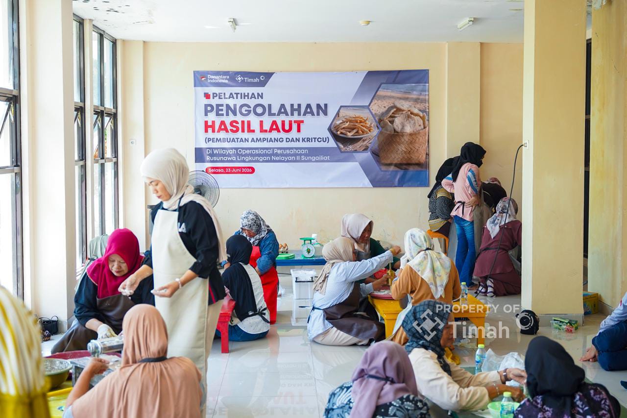 PT Timah Gelar Pelatihan Olahan Hasil Laut di Sungailiat, Warga Pesisir Bangka Diajak Olah Ampiang dan Kericu