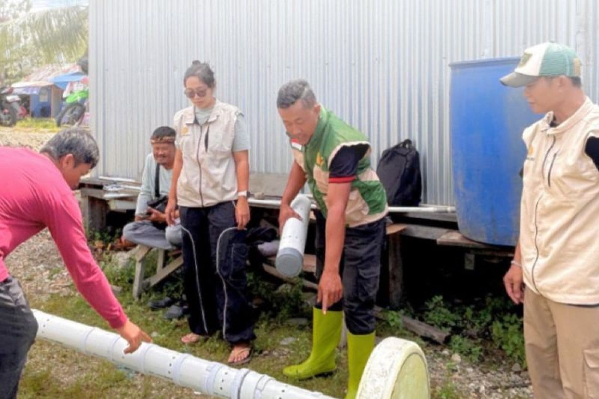 BBRMP Maluku Serahkan Dua Unit Alat Pertanian Modern ke Kelompok Tani di Buru untuk Tingkatkan Produktivitas Padi