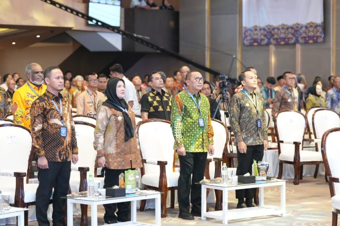 Wali Kota Ternate Dorong Kolaborasi dan Aksi Hijau di Rakernas APEKSI Medan, Tanam Pohon di Taman Cadika