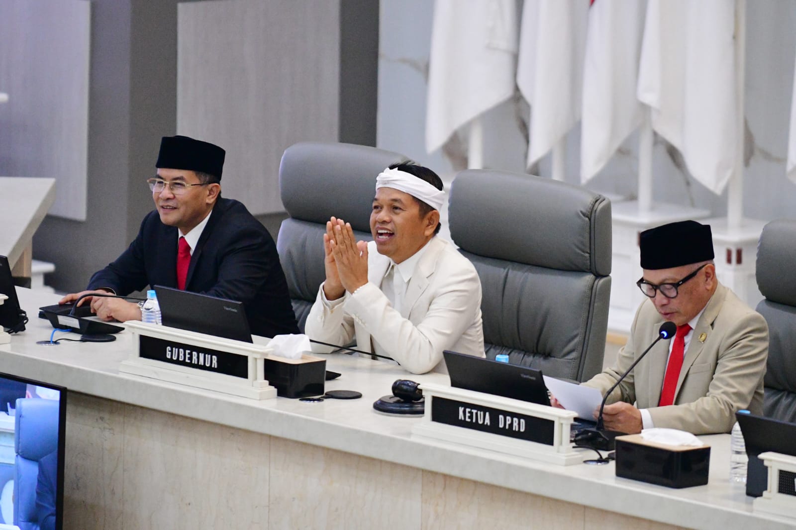 Dedi Mulyadi: 97 Persen Jalan Provinsi di Jawa Barat Bebas Lubang, Target Listrik Desa Tuntas Tahun Depan