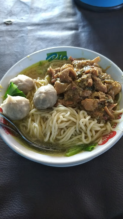 Bakso Mie Ayam Kupang 2026: 10 Tempat Favorit yang Wajib Kamu Coba