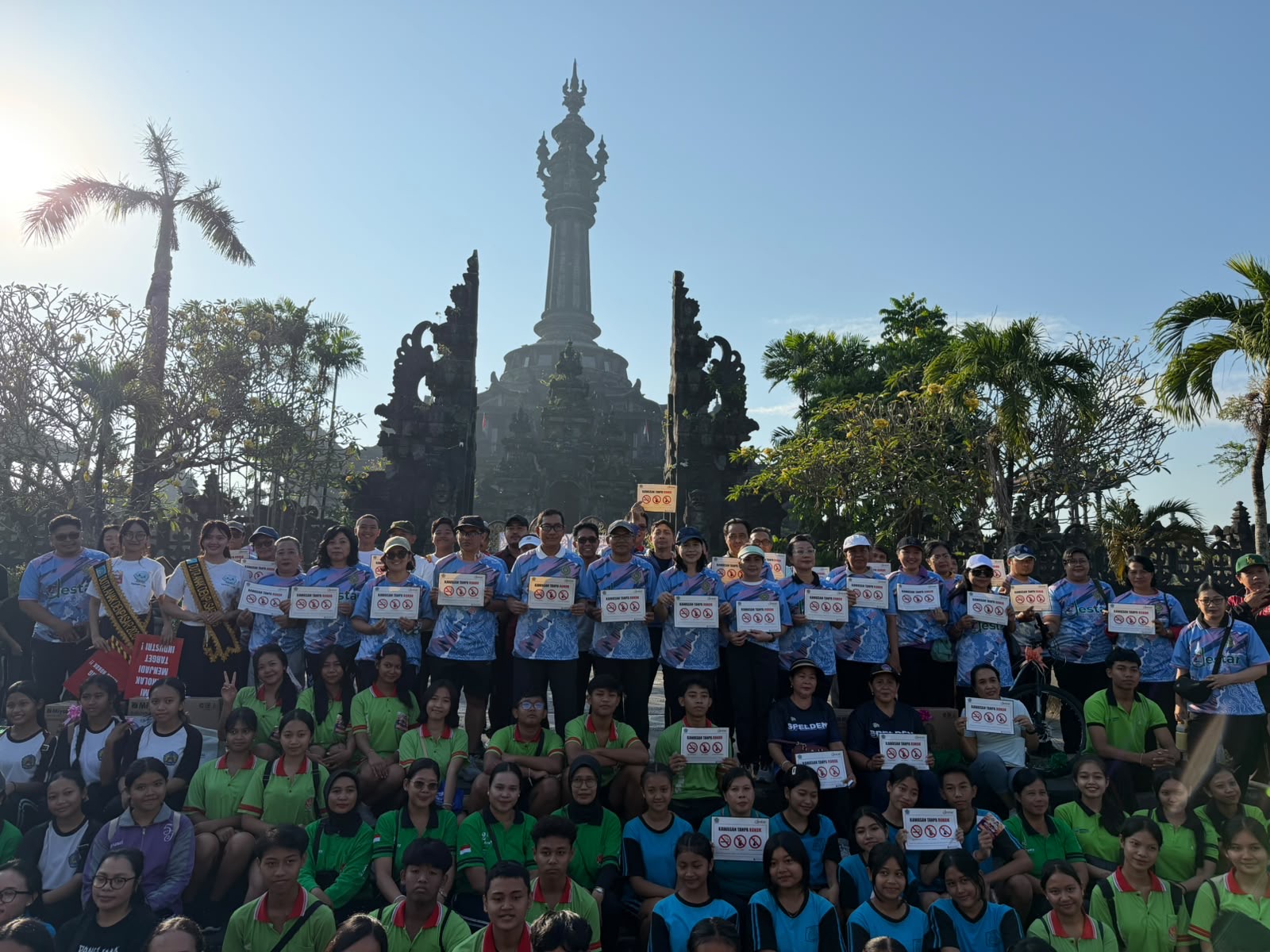 Ratusan Warga Denpasar Ikuti Smoke-Free Fun Walk 2026, Sekda Tegaskan Komitmen Perkuat Program Bebas Asap Rokok