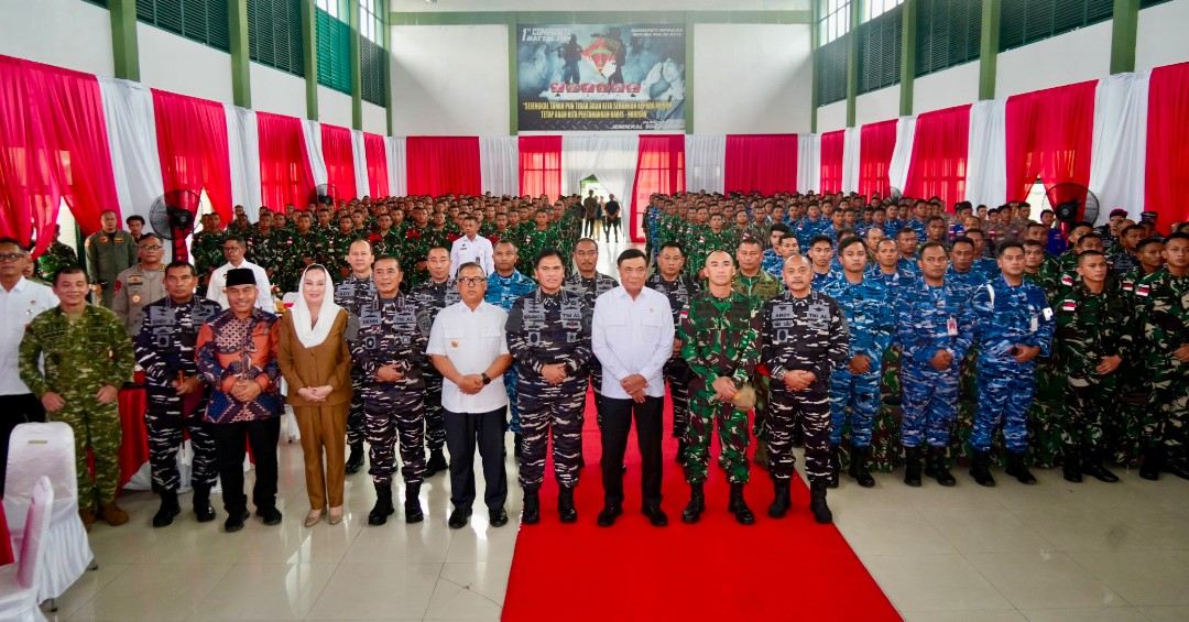 Menko Polkam Jenderal (Purn.) Djamari Chaniago Kunjungi Yon Komposit 1/Gardapati Natuna, Tekankan Profesionalisme dan Larang Narkoba