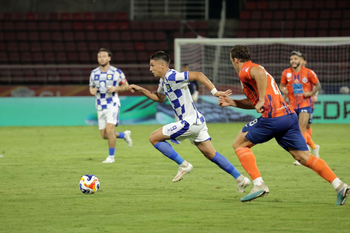 Persib Bandung Hajar Port FC 3-1 di Thammasat Stadium, Igor Tolic Sebut Kunci Remontada