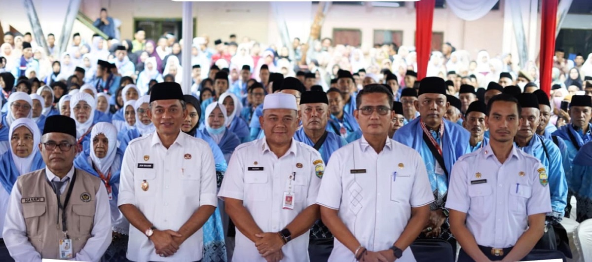 Wabup Muaro Jambi Lepas 155 Calon Jemaah Haji 2026, Berangkatkan 72 Laki-Laki dan 83 Perempuan