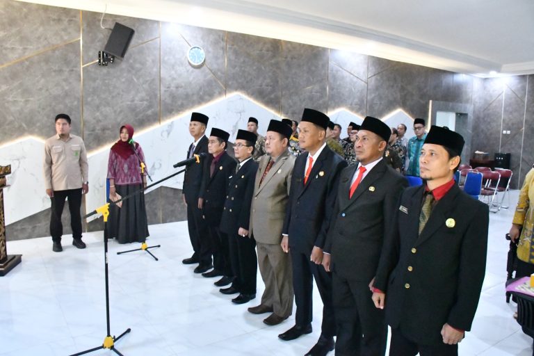 Ditjen Bimas Islam Lantik Tujuh Kepala KUA di Sumsel secara Hybrid, Sekjen Kemenag Ingatkan Peran Krusial di Tingkat Kecamatan