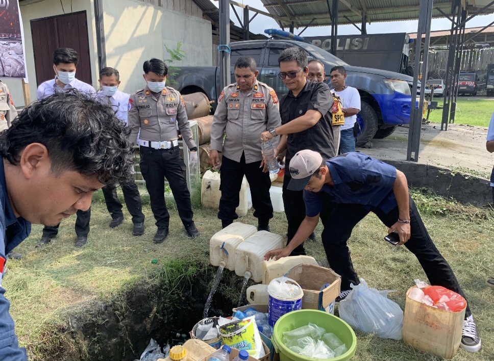 Polres Halmahera Utara Musnahkan 1.300 Liter Lebih Miras Ilegal Hasil Operasi KRYD, Cap Tikus Mendominasi