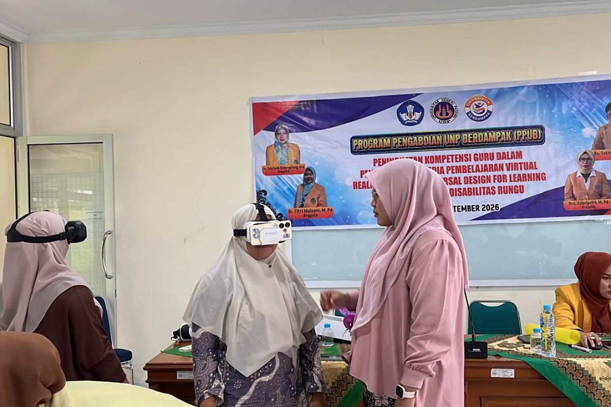 18 Guru SLB se-Sumatera Barat Ikuti Workshop VR UNP di Padang, Ini yang Dipelajari
