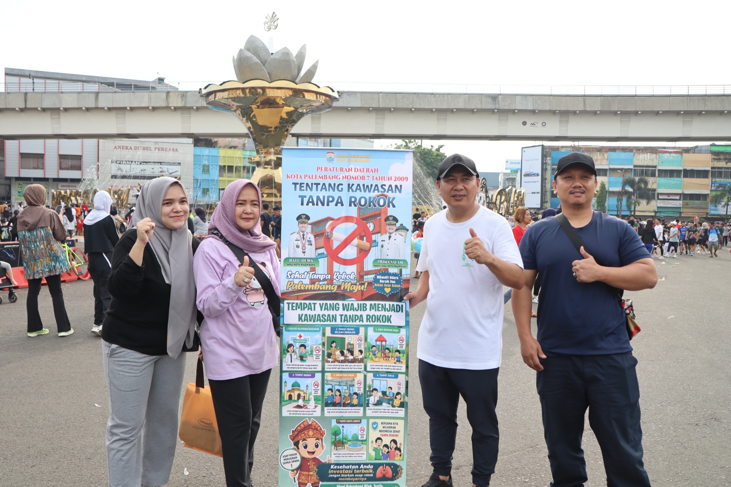 Ribuan Warga Padati CFD Palembang, Wahana Flying Fox Gratis dari Damkar Jadi Magnet Keluarga
