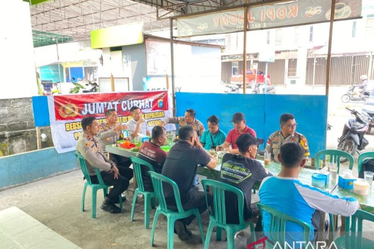 Polres Natuna Edukasi Warga Bunguran Timur soal Bahaya Narkotika lewat Jumat Curhat