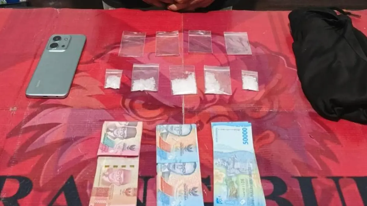 Tim Elang Polres Paser Bekuk Terduga Pengedar Sabu 19,84 Gram di Pangkalan Ojek Kuaro