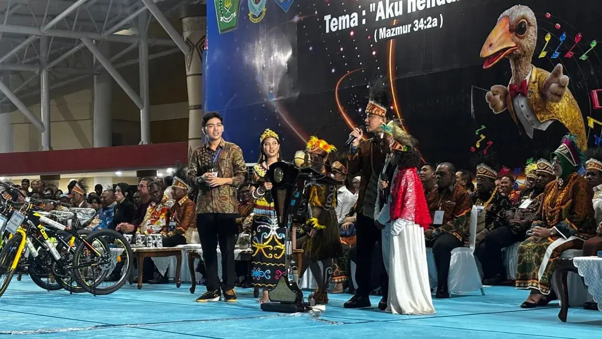 Wagub Gibran Hadiahi Sepeda dan Alat Musik untuk Lima Peserta Pesparawi di Manokwari, Ajak Warga Jaga Fasilitas