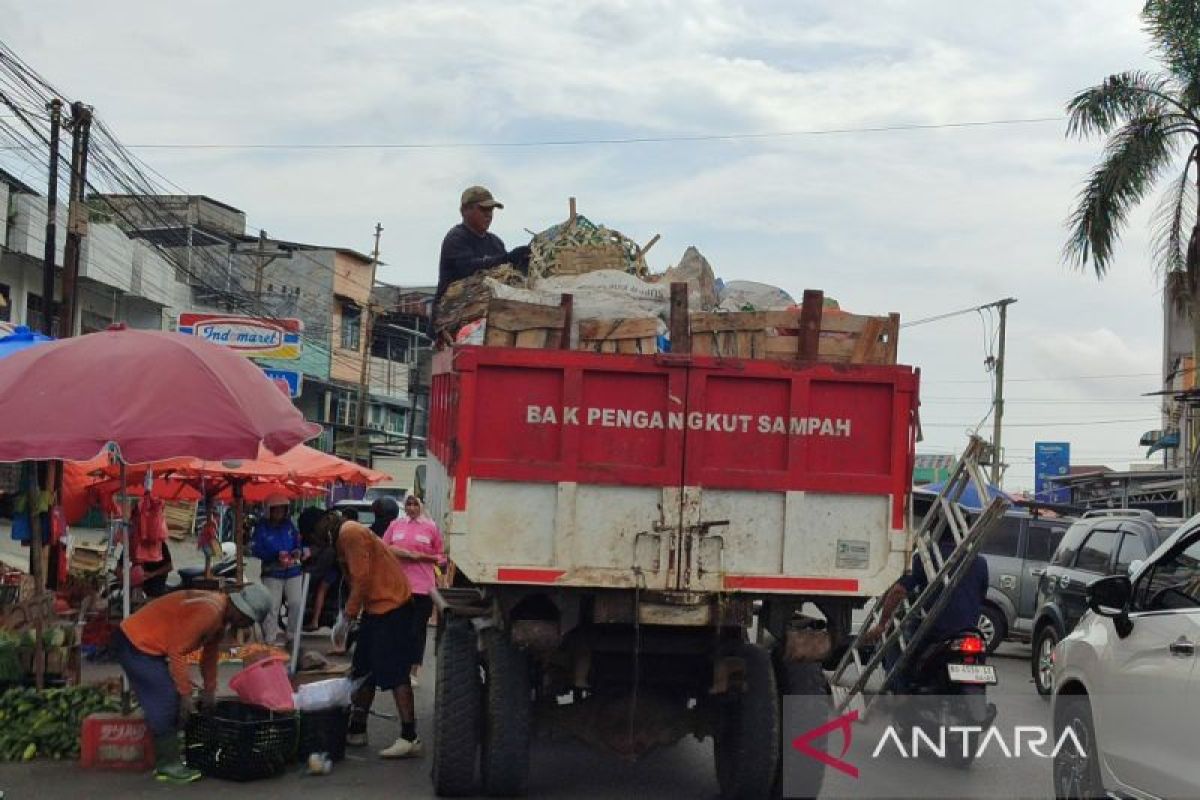 Pemkot Bengkulu Targetkan Budi Daya Maggot di Sembilan Kecamatan untuk Kelola Sampah Organik dan Ciptakan Nilai Ekonomi