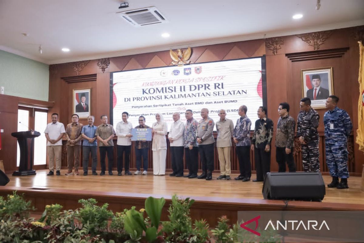 DPRD Kalsel Siap Kawal Penggunaan Sertifikat Aset dan Program LSDP Usai Penyerahan di Banjarbaru