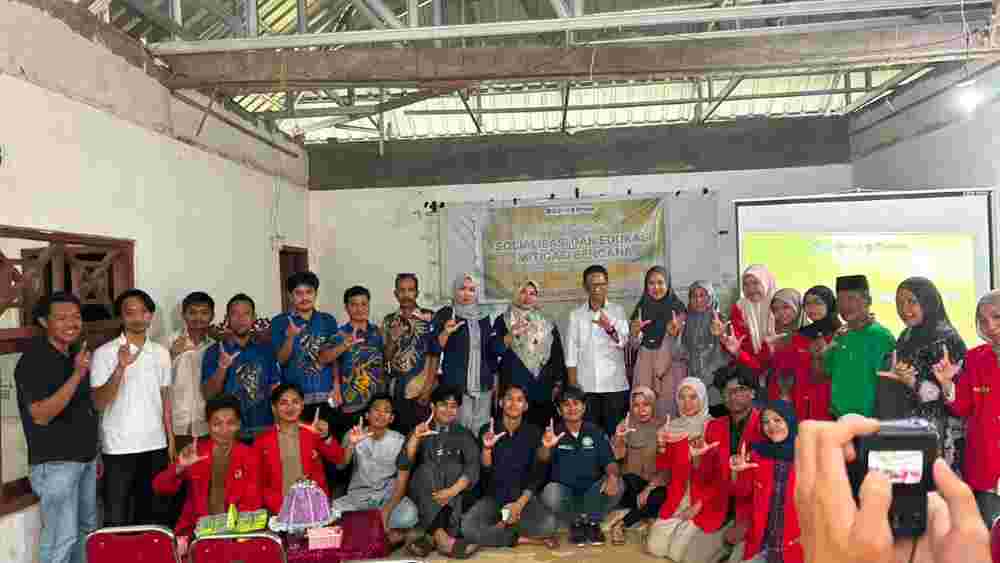 15 Mahasiswa Teknik Unhas Edukasi Mitigasi Longsor ke Empat Dusun di Gowa Lewat Program Pakkatuju