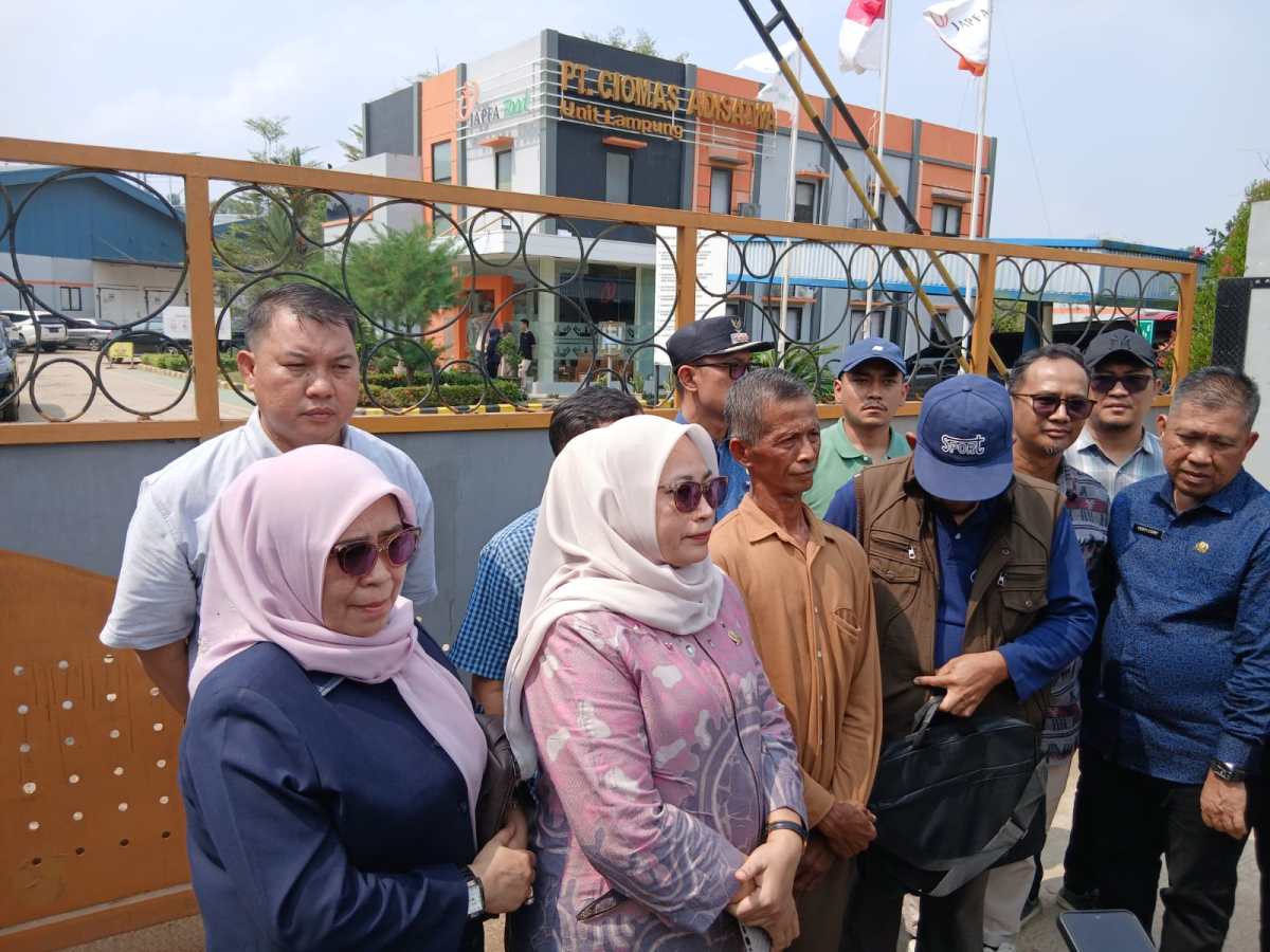 DPRD Lampung Selatan Sidak PT Ciomas ke Lahan Warga, Perusahaan Minta Vendor Angkut Kembali Lumpur Limbah