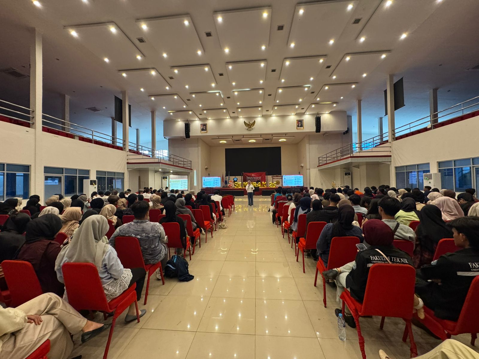 OJK Cirebon Edukasi Mahasiswa UGJ soal Perencanaan Keuangan dan Bahaya Scam di Era Digital