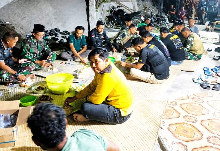 TMMD 129 Kodim 0813 Bojonegoro Rampung, Warga Desa Kesongo Gelar Tasyakuran Makan Bersama di Dusun Mundu
