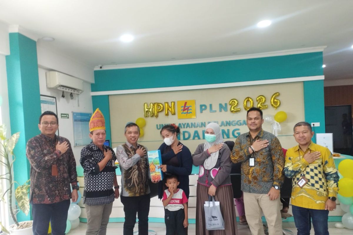 PLN UID Sumbar Turun Langsung ke ULP Belanti dan Indarung Sambut Hari Pelanggan Nasional 2026, Manajemen Dengarkan Masukan Warga Padang