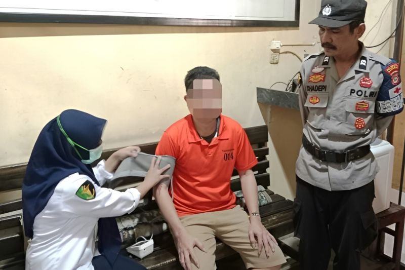 Poliklinik Polresta Banggai Periksa Kesehatan Tahanan Secara Berkala, Mayoritas Keluhkan Asam Urat hingga Darah Tinggi