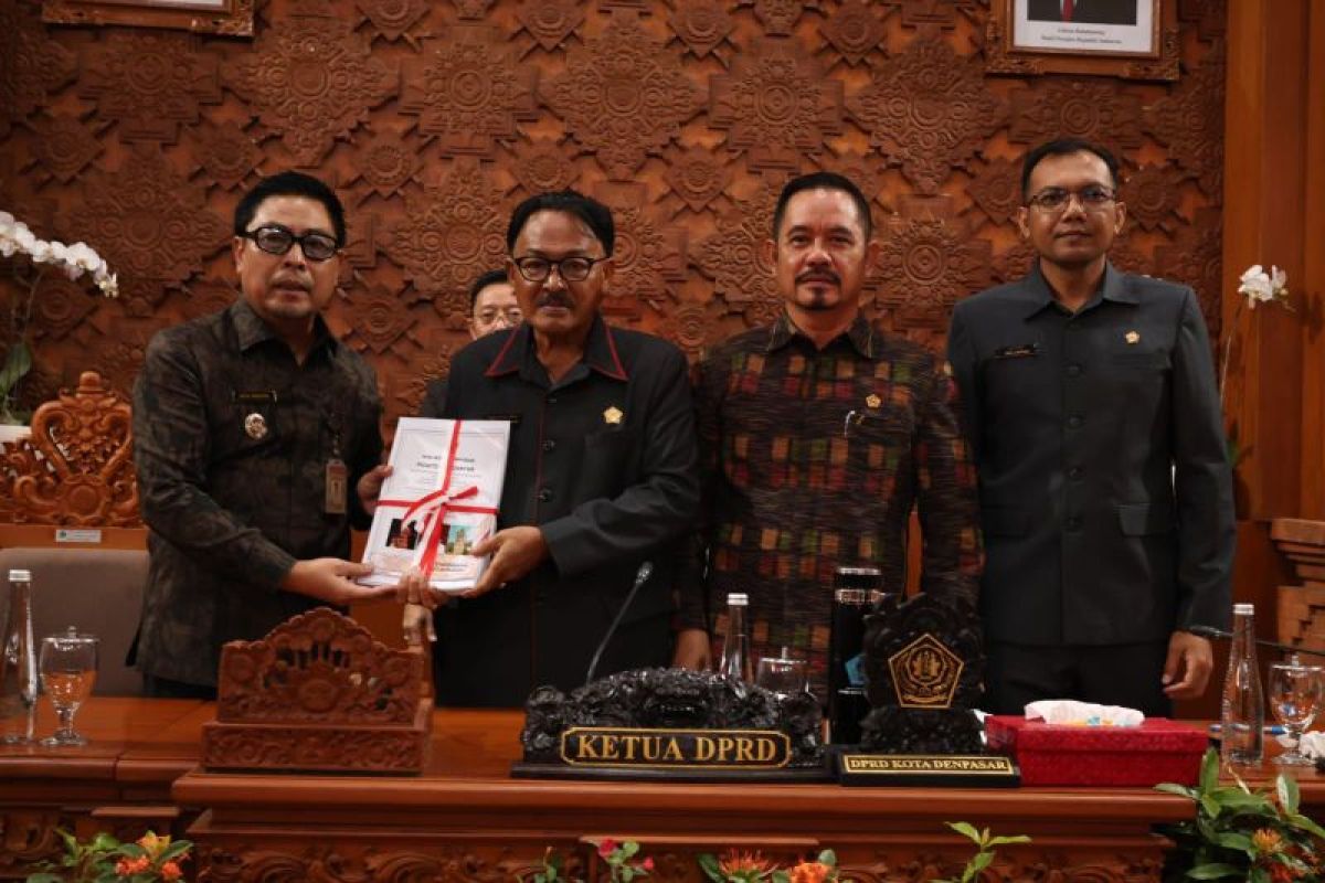 Pemkot Denpasar Usulkan Tiga Ranperda ke DPRD, Termasuk Aturan Kawasan Tanpa Rokok yang Diperbarui