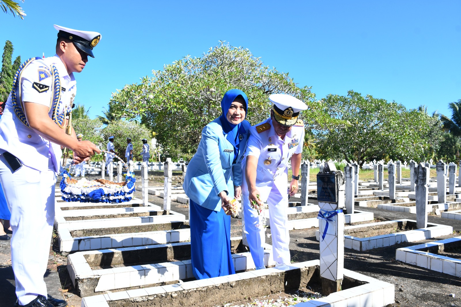 Dankodaeral VIII Pimpin Ziarah ke TMP Kairagi Manado, Peringati HUT Pertama Kodaeral VIII