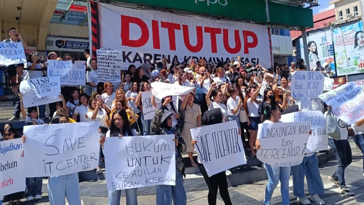 Ratusan Karyawan IT Center Manado Gelar Aksi Damai, Tuntut Penghentian Dugaan Kriminalisasi Kasus Pencemaran Limbah